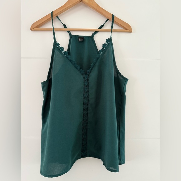 Bundle of 2 SHEIN Lace Tank Tops, size large. - Picture 11 of 15